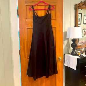 Black linen midi, square neck, new, DISSH. Sz 8